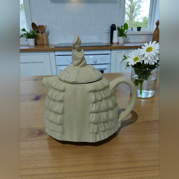 Sadler Crinoline Lady Teapot, Sadler Teapot, 1930s Teapot - Picture 2 of 7